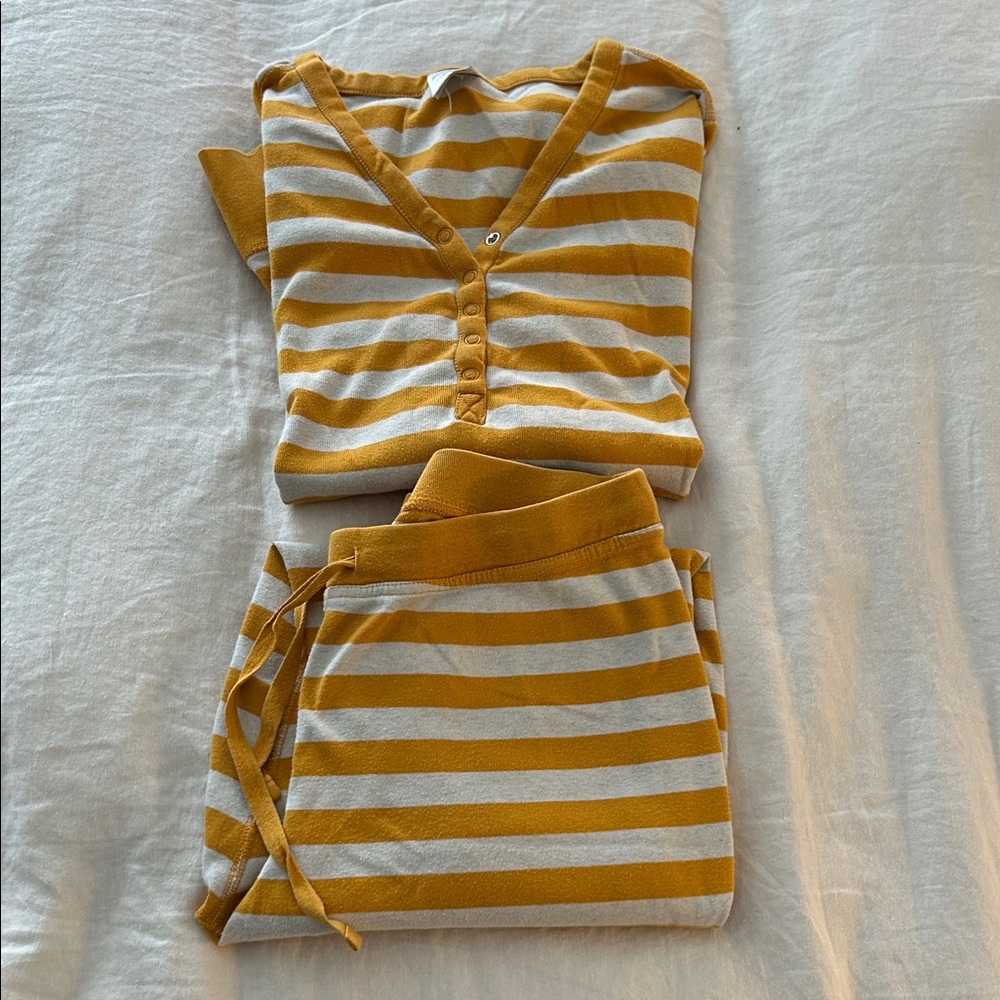 Hanna Andersson Mustard and White Striped Pajama Set